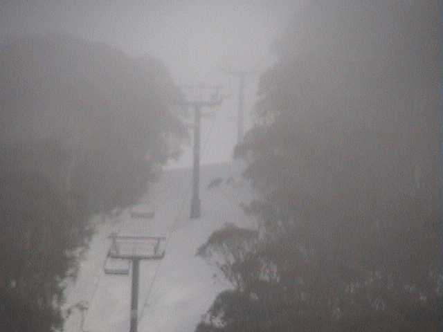 Kosciuszko Express disappearing into yesterday�s early fog